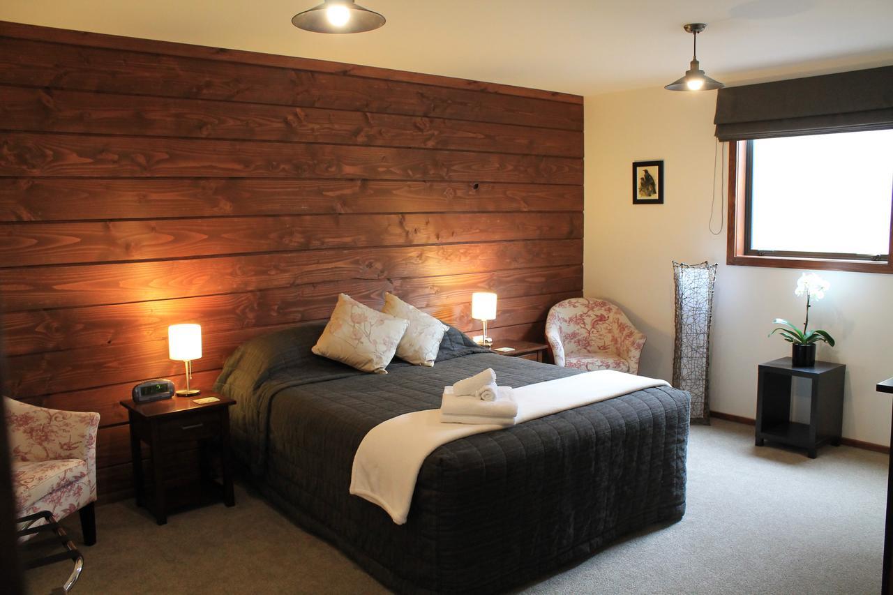 Inn The Bay Bed & Breakfast Kaikoura Bagian luar foto